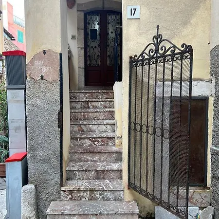 Casa Fiorita Apartment *
